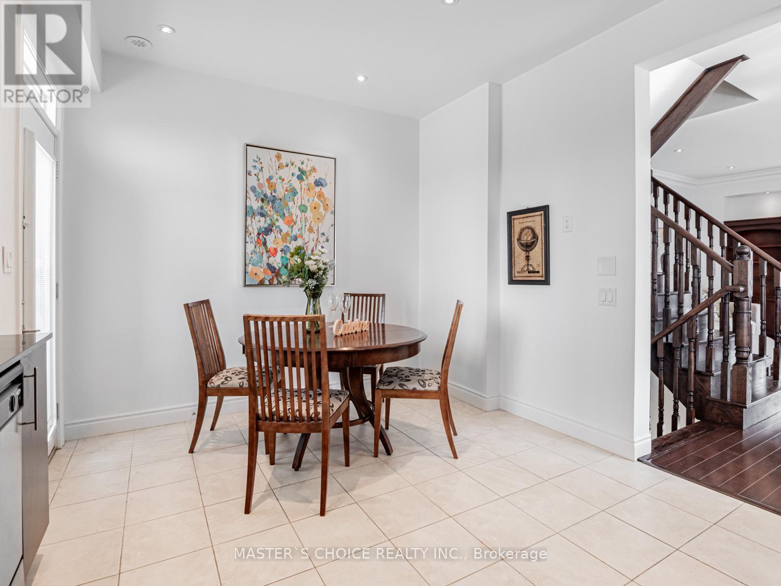 Th27 - 271 South Park Road, Markham, Ontario  L3T 0B6 - Photo 7 - N12137747
