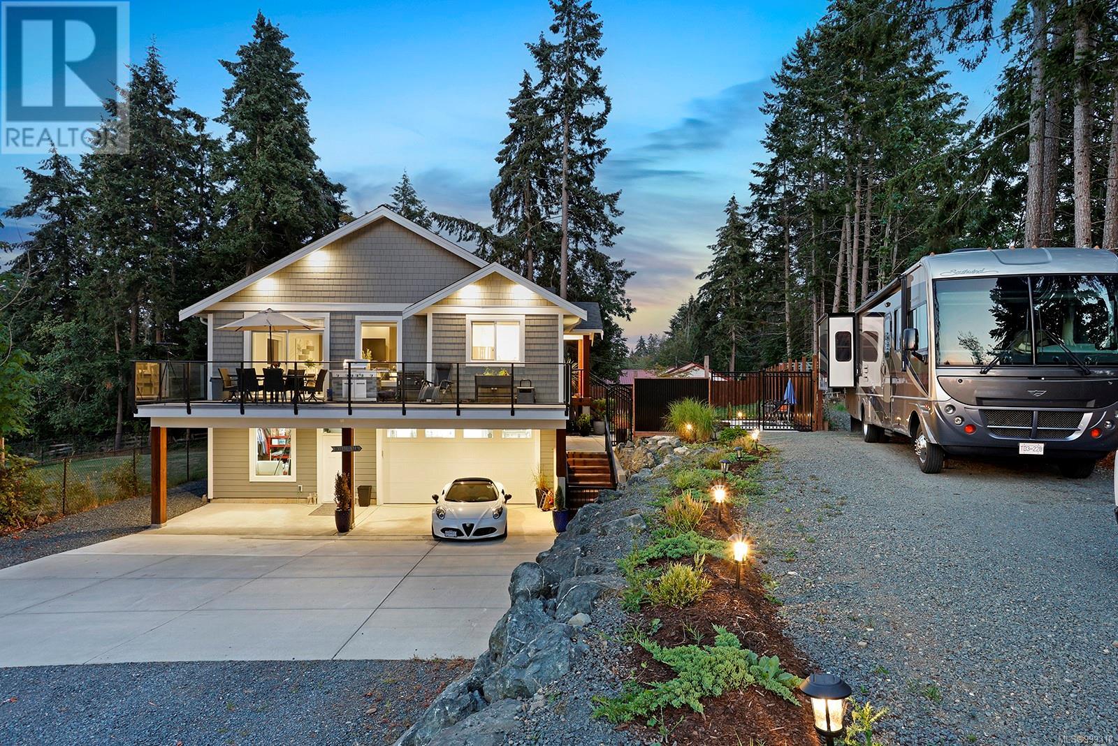 3819 Ross Ave, Royston, British Columbia  V0R 2V0 - Photo 60 - 999318
