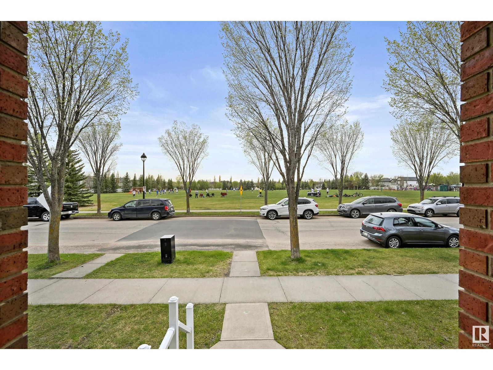 Property at 1620 TOMLINSON CM NW image 2