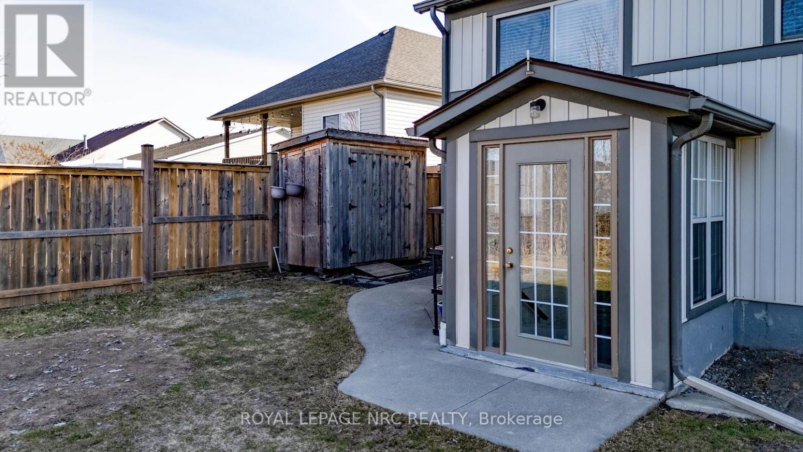 893 Canada Drive, Fort Erie, Ontario  L2A 6E9 - Photo 27 - X12138045