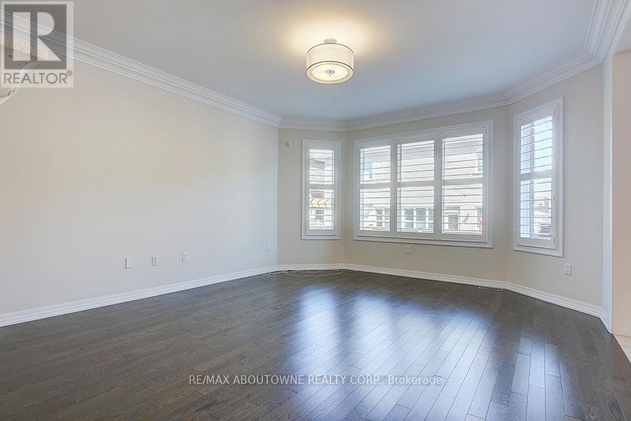142 Mcwilliams Crescent, Oakville, Ontario  L6M 0W4 - Photo 15 - W12137717