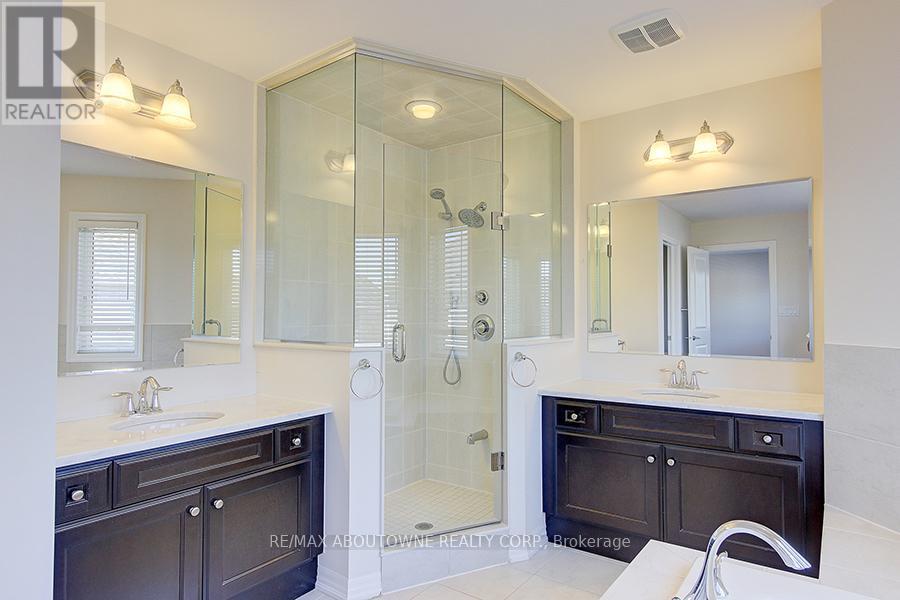 142 Mcwilliams Crescent, Oakville, Ontario  L6M 0W4 - Photo 37 - W12137717