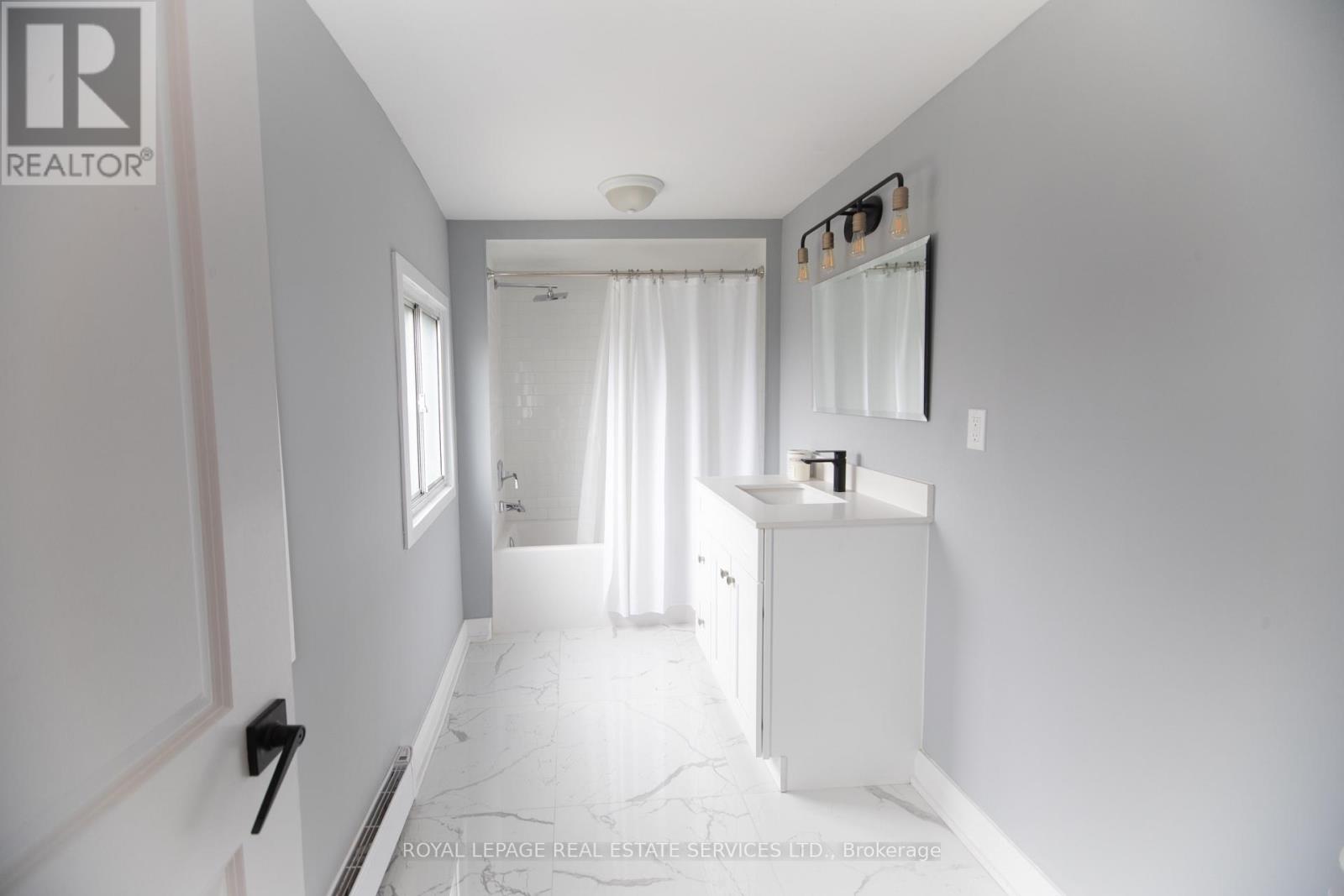 Main - 1010 Caledonia Road, Toronto, Ontario  M6B 3Z1 - Photo 12 - W12137730