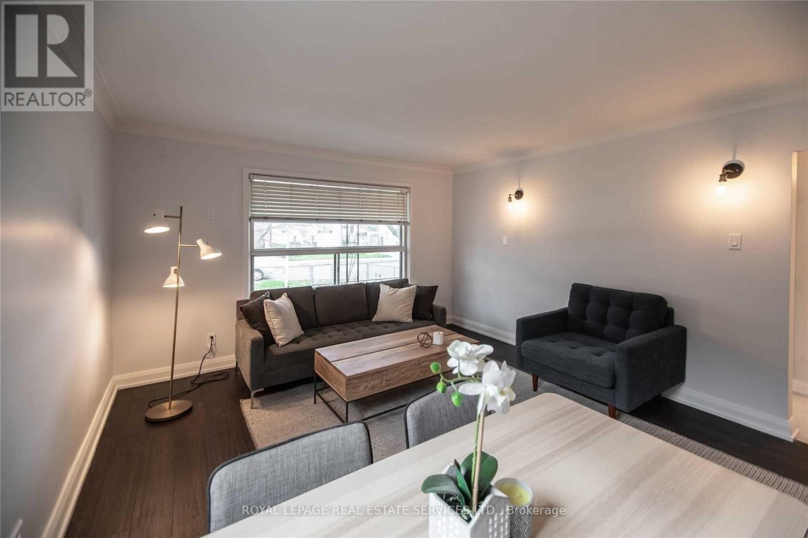 Main - 1010 Caledonia Road, Toronto, Ontario  M6B 3Z1 - Photo 3 - W12137730