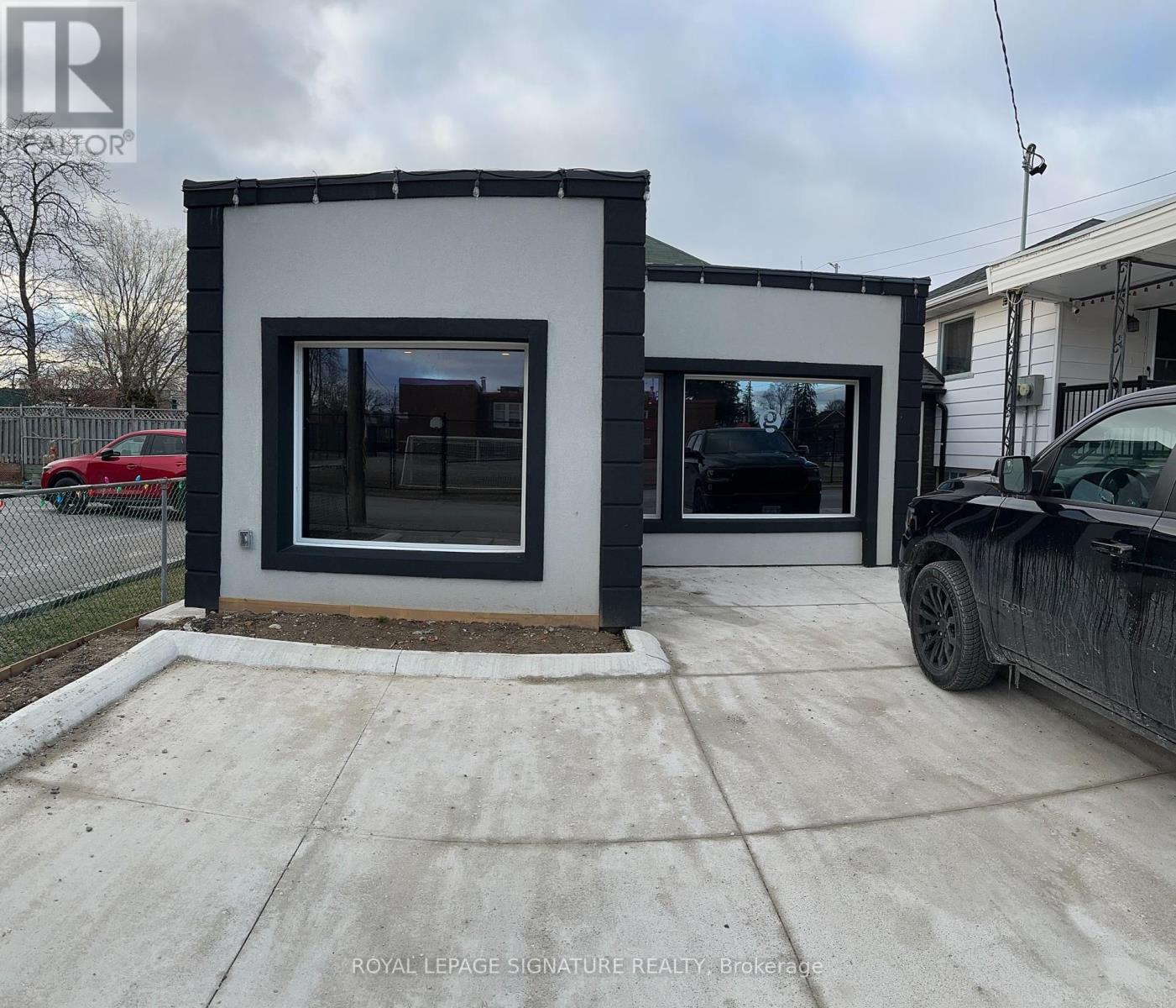 158 Church Street, Mississauga, Ontario  L5M 1T9 - Photo 1 - W12137733