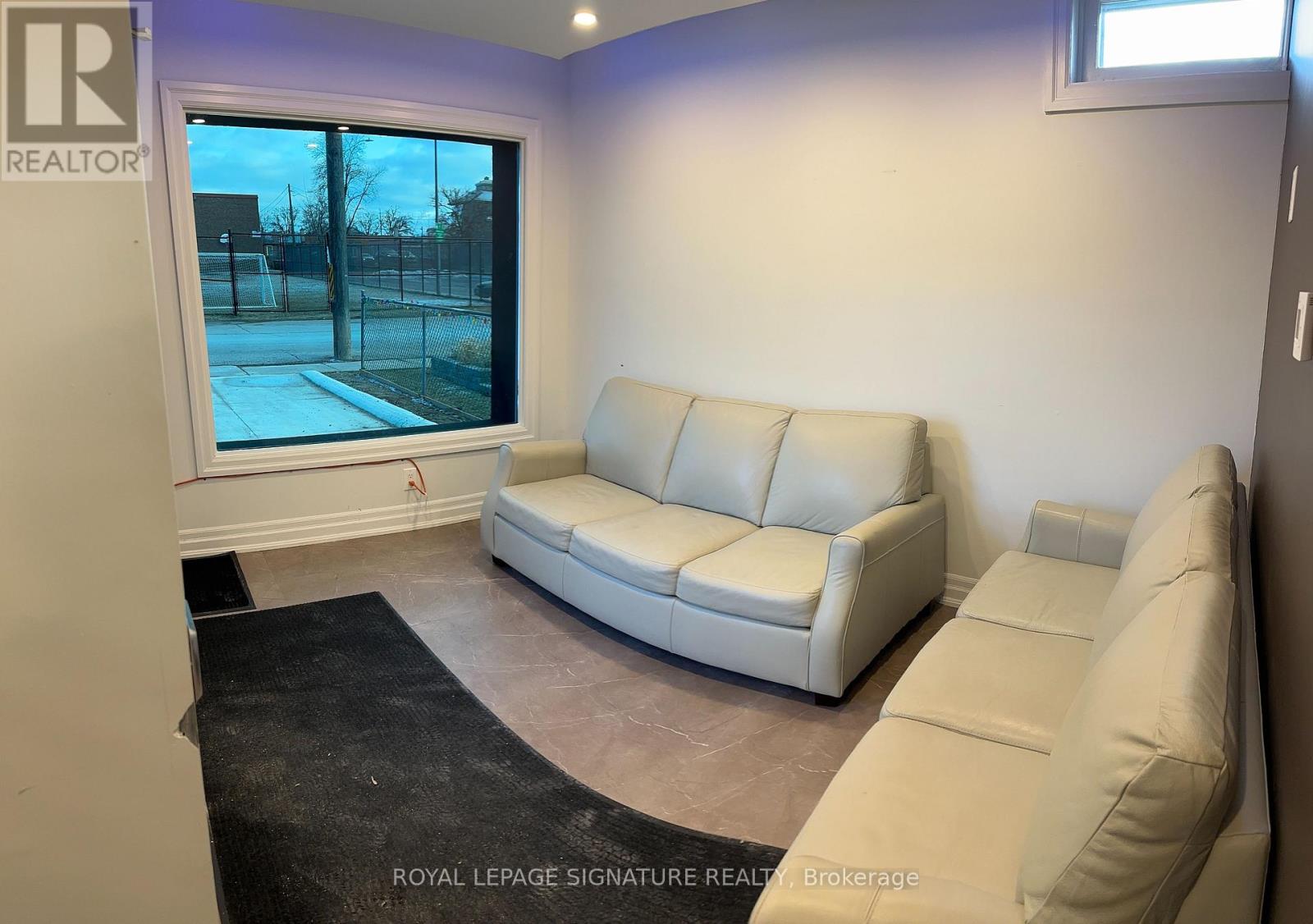 158 Church Street, Mississauga, Ontario  L5M 1T9 - Photo 2 - W12137733