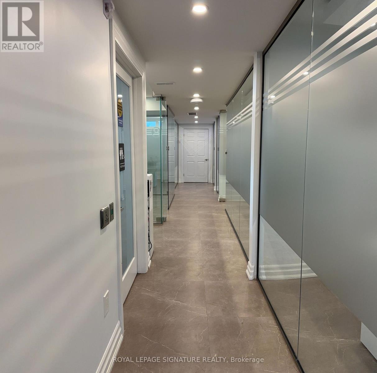 158 Church Street, Mississauga, Ontario  L5M 1T9 - Photo 4 - W12137733