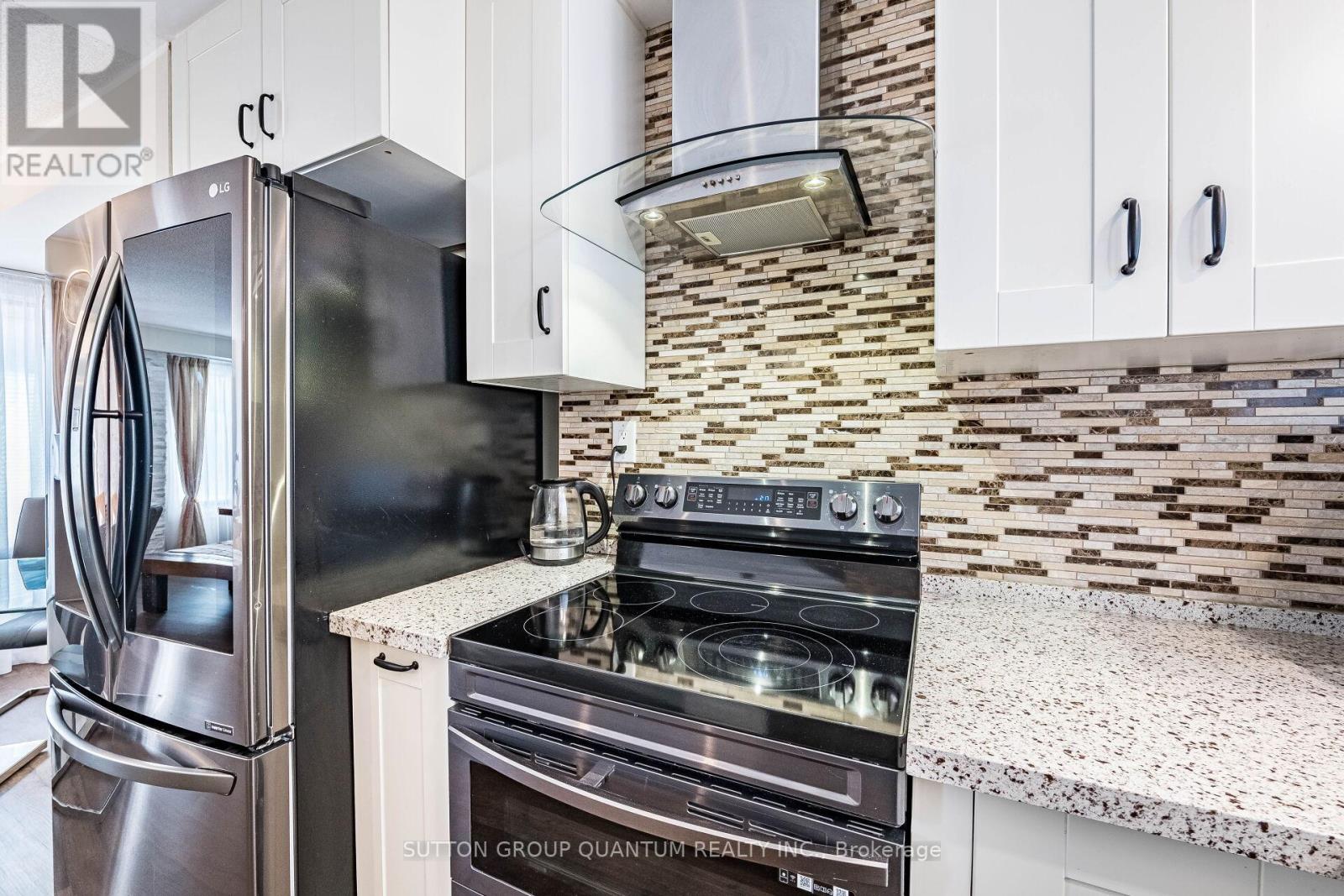 49 Emslie Street, Halton Hills, Ontario  L7G 5H5 - Photo 12 - W12137745