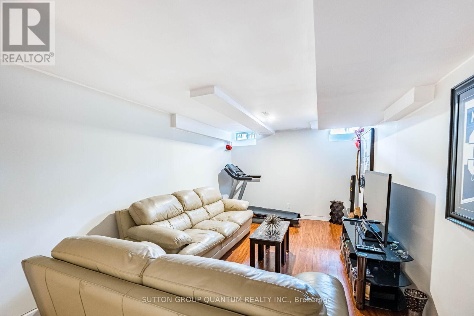 49 Emslie Street, Halton Hills, Ontario  L7G 5H5 - Photo 27 - W12137745