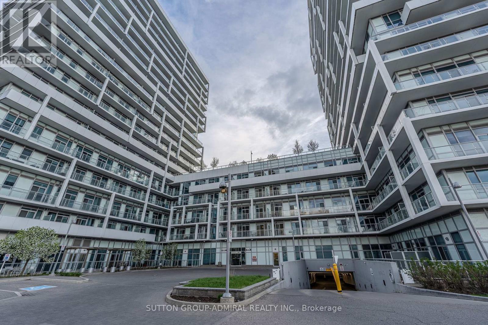 Property at 1311 - 55 SPEERS ROAD image 3