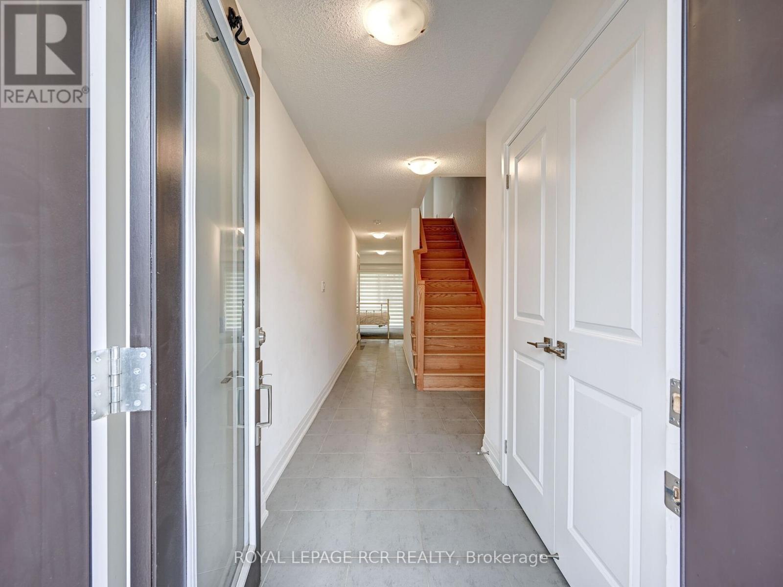 84 Wind Tree Way, Halton Hills (Georgetown), Ontario  L7G 0C4 - Photo 3 - W12137780