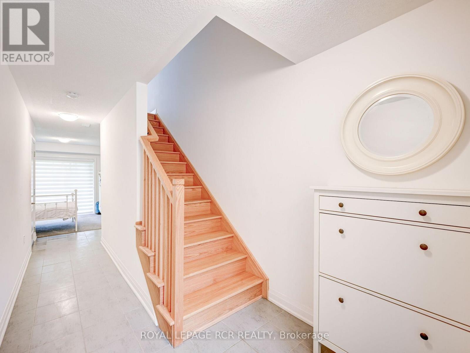 84 Wind Tree Way, Halton Hills (Georgetown), Ontario  L7G 0C4 - Photo 5 - W12137780