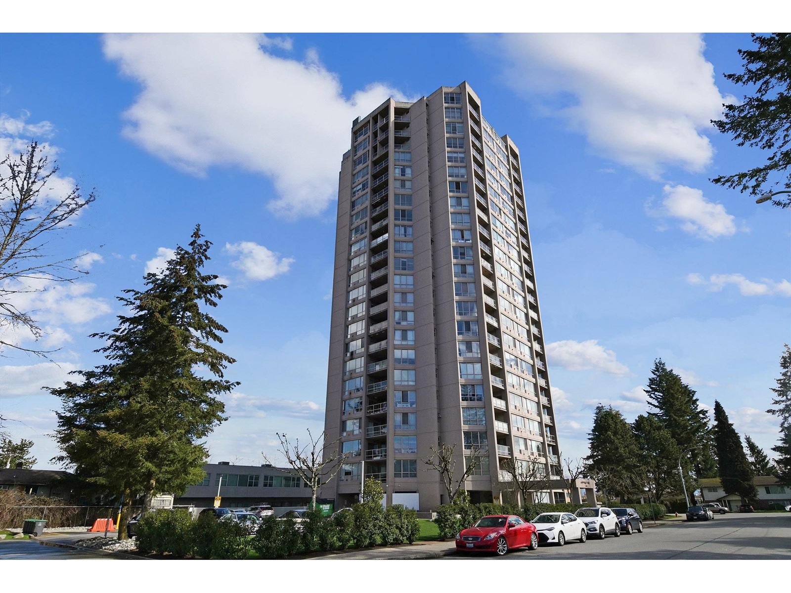2004 14881 103A AVENUE, Surrey, British Columbia