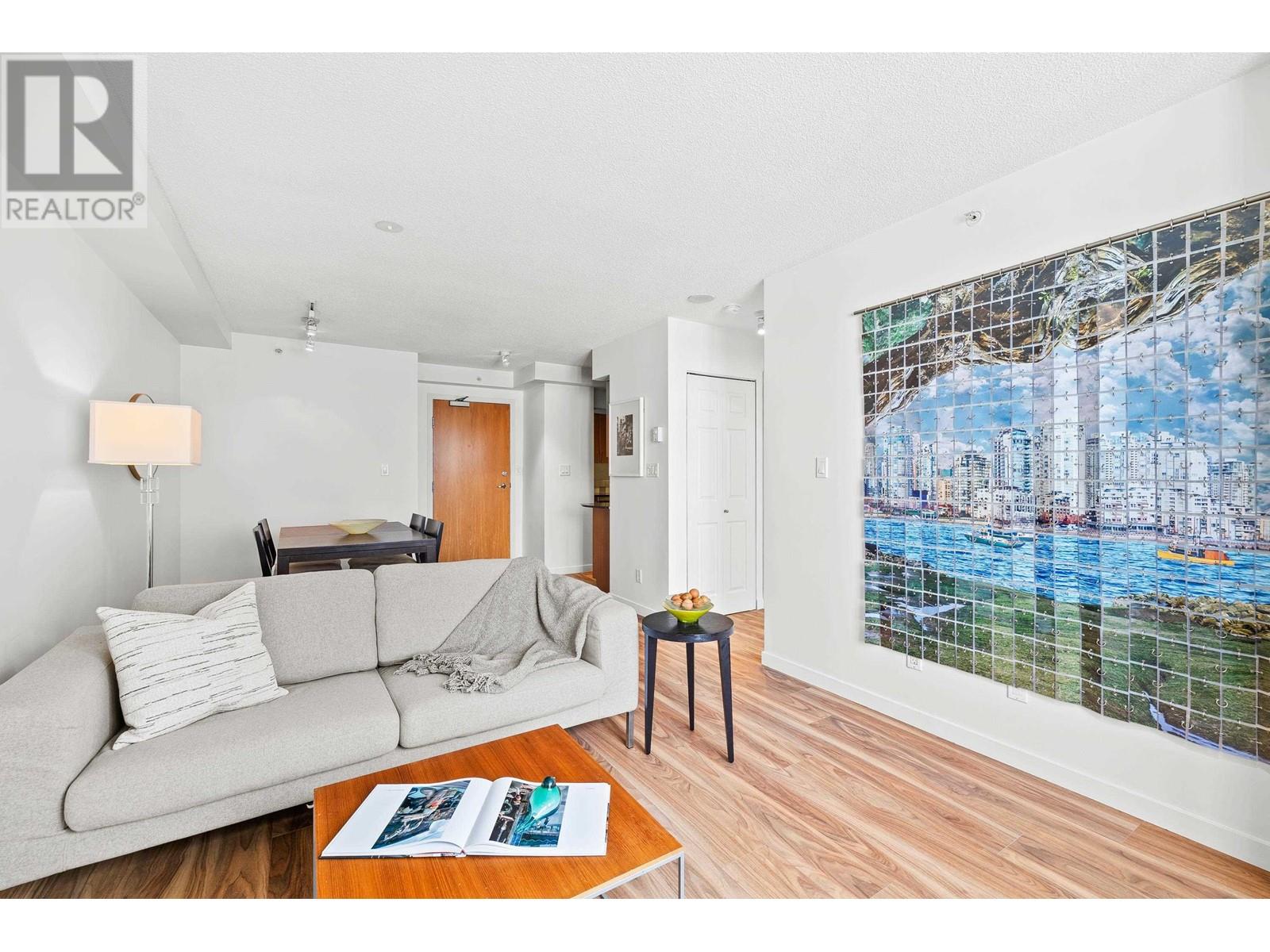 2307 63 Keefer Place, Vancouver, British Columbia  V6B 6N6 - Photo 3 - R3000892