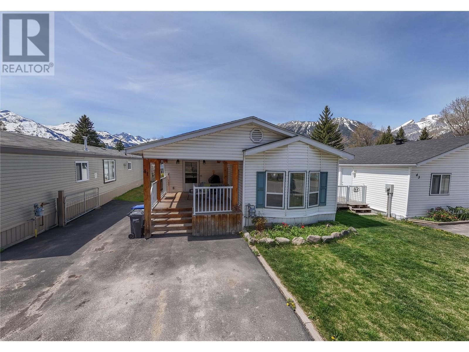 41 Slalom Drive, Fernie, British Columbia  V0B 1M4 - Photo 1 - 10346208
