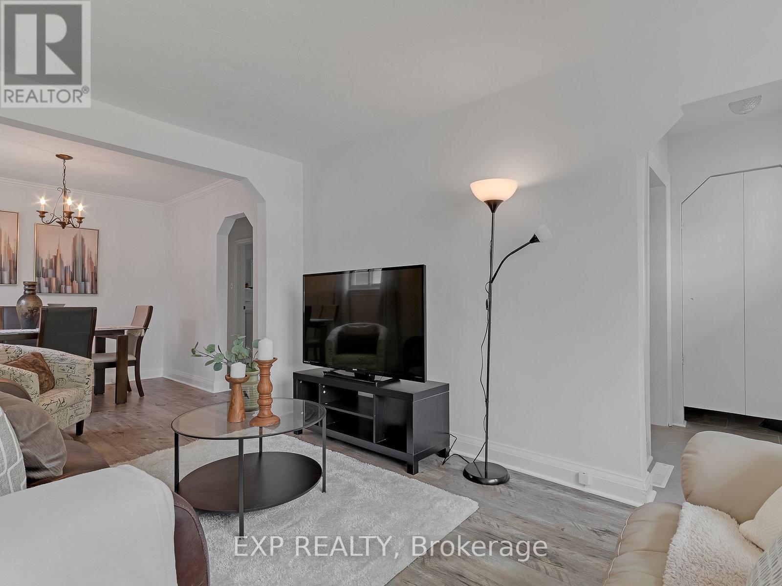 Property at 90 MEIGHEN AVENUE image 5