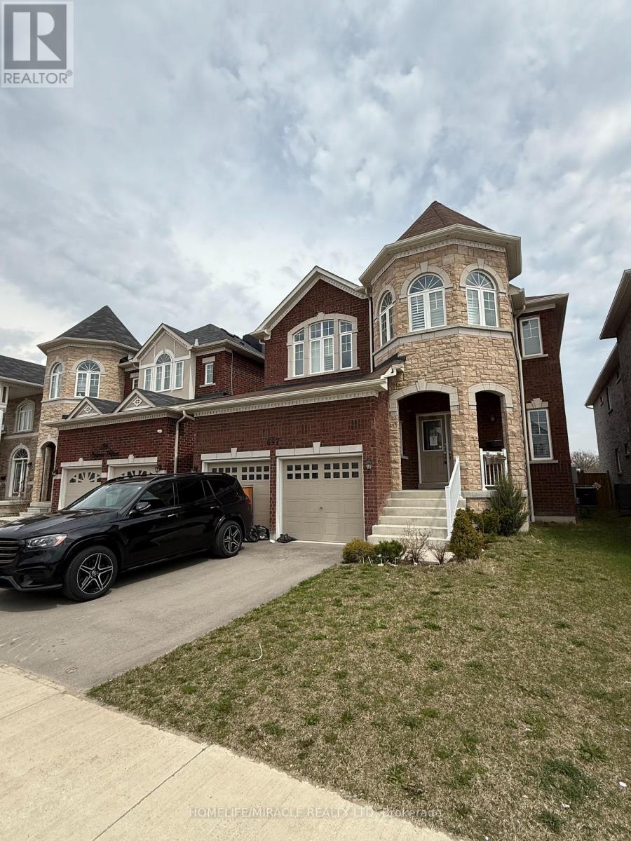 Property at 697 AUDLEY ROAD S image 2