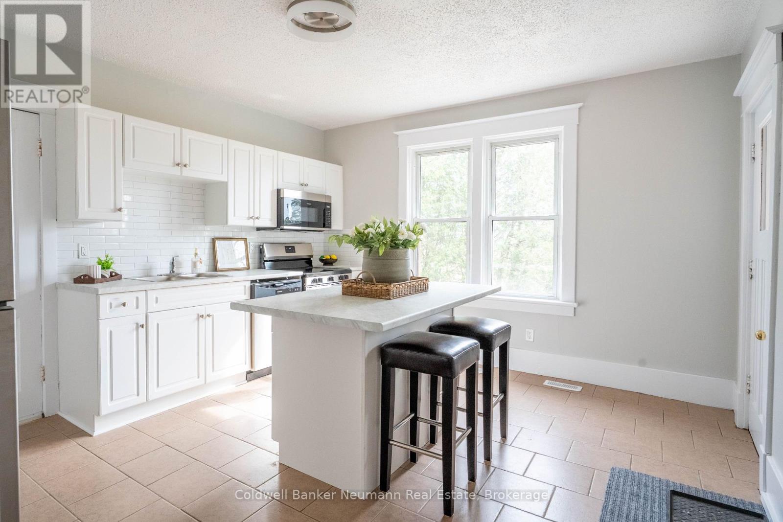 7735 Sixth Line, Centre Wellington, Ontario  N0B 1S0 - Photo 10 - X12137970