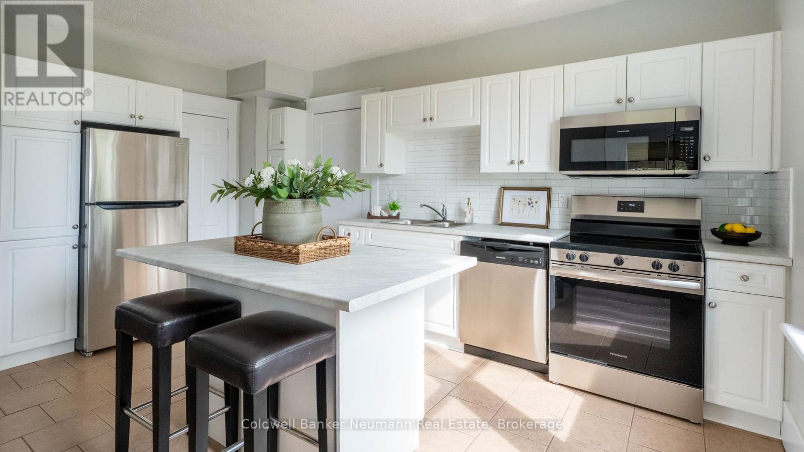 7735 Sixth Line, Centre Wellington, Ontario  N0B 1S0 - Photo 14 - X12137970