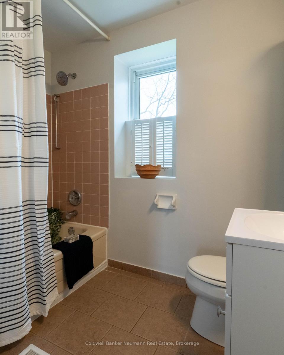 7735 Sixth Line, Centre Wellington, Ontario  N0B 1S0 - Photo 33 - X12137970