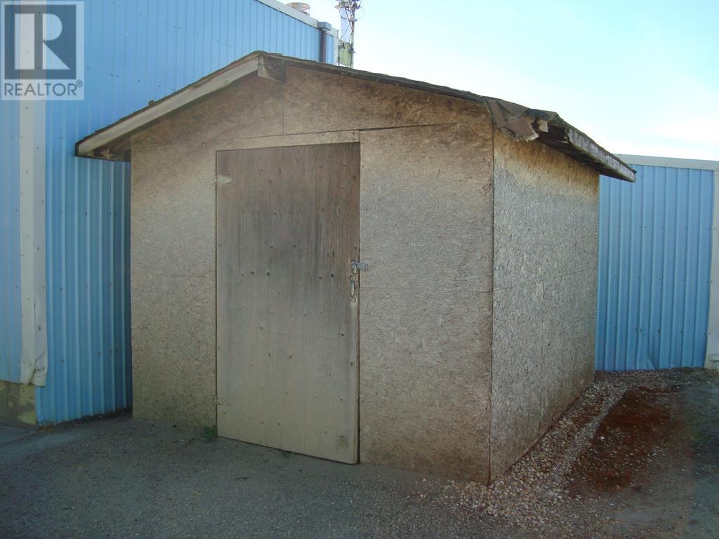 116 First Avenue, Trochu, Alberta  T0M 2C0 - Photo 6 - A2003286