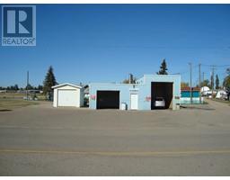 116 First Avenue, Trochu, Alberta