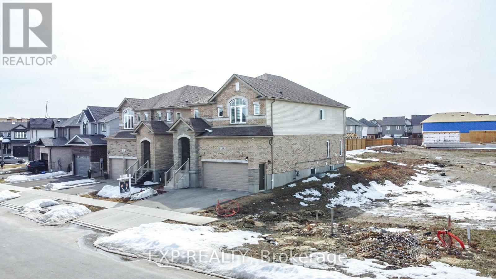 Property at 14 WATERBOW TRAIL image 2