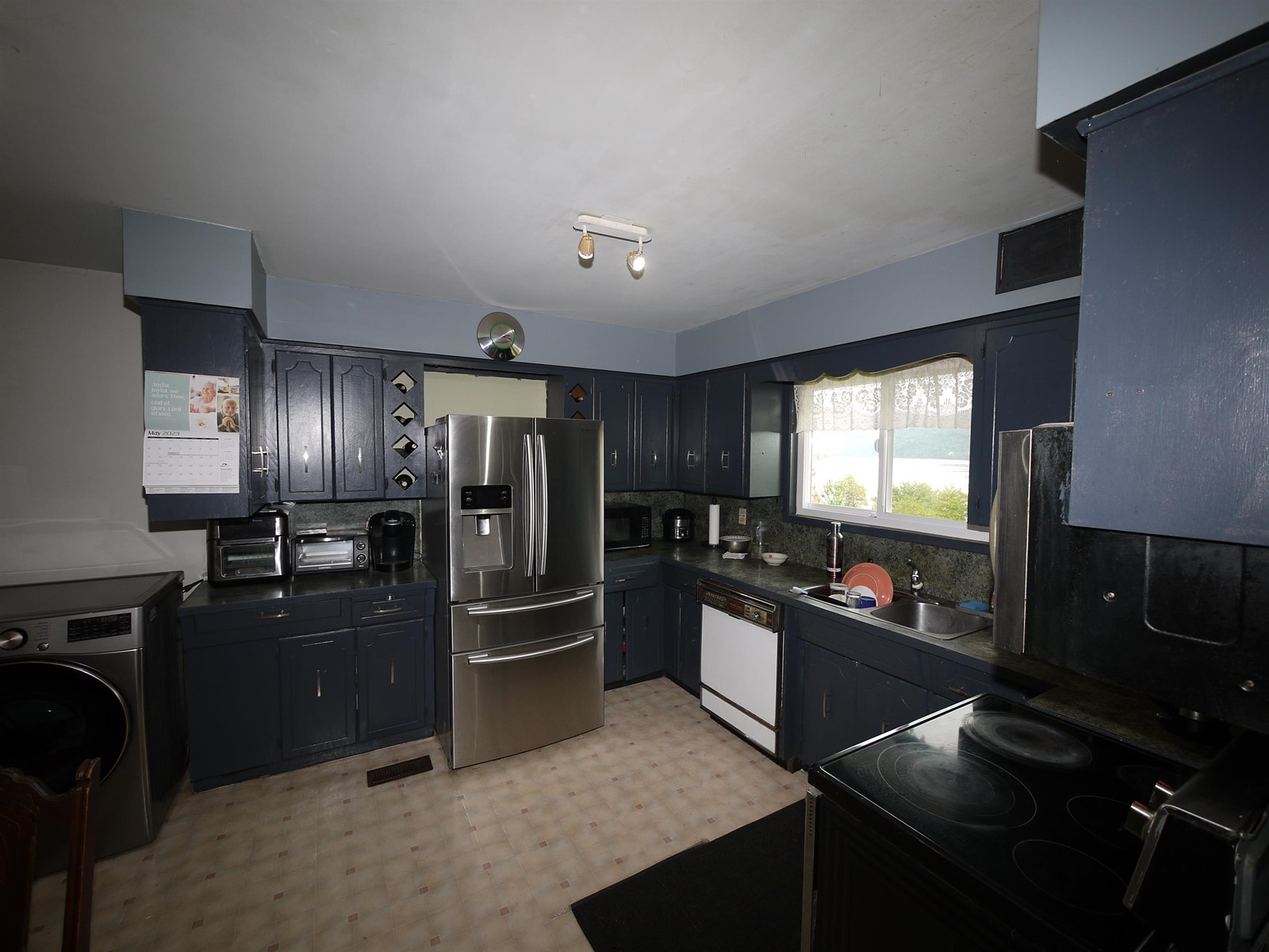 Property at 34534 DANN AVENUE image 4