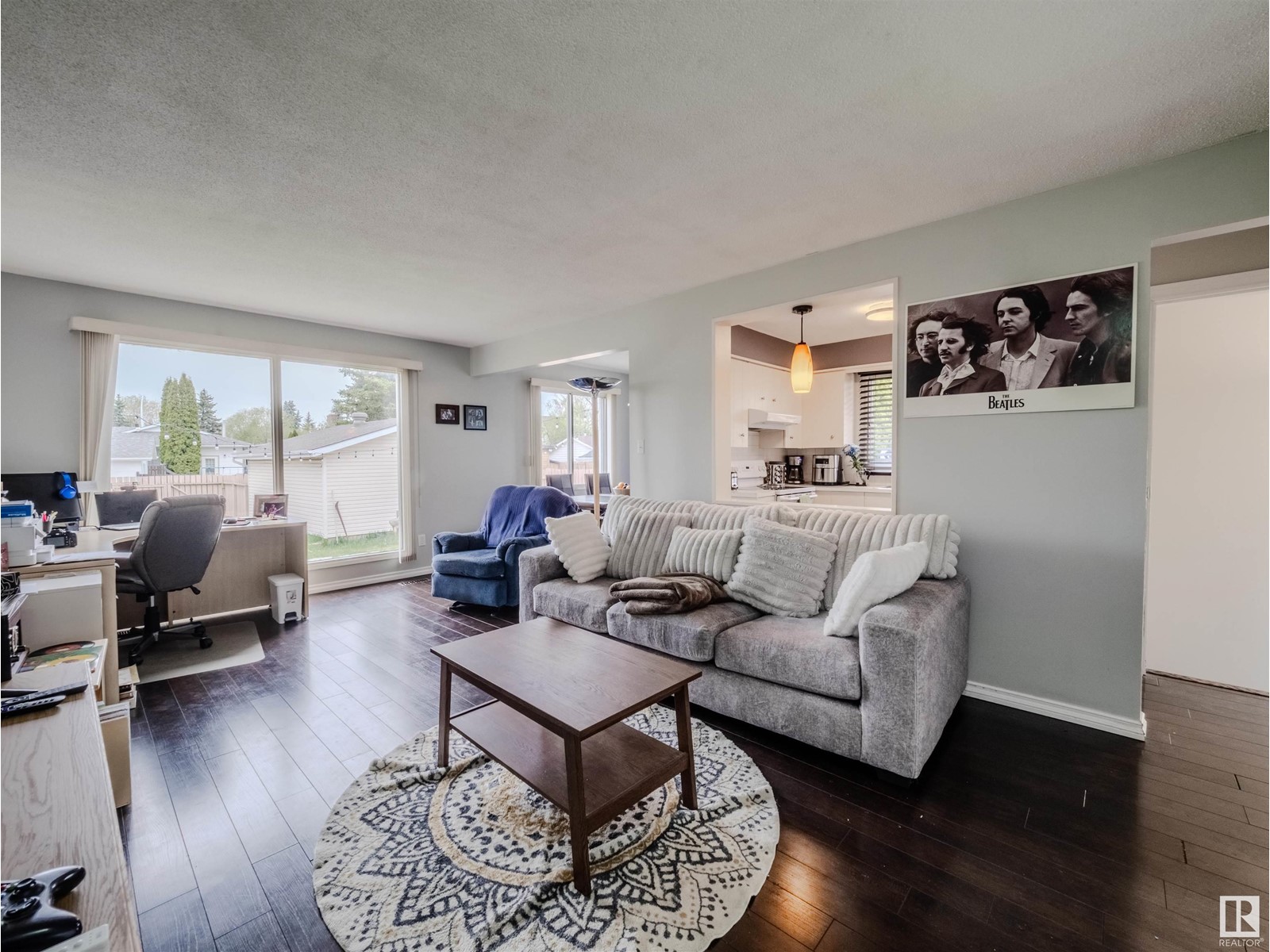 Property at 767 KNOTTWOOD S NW image 4