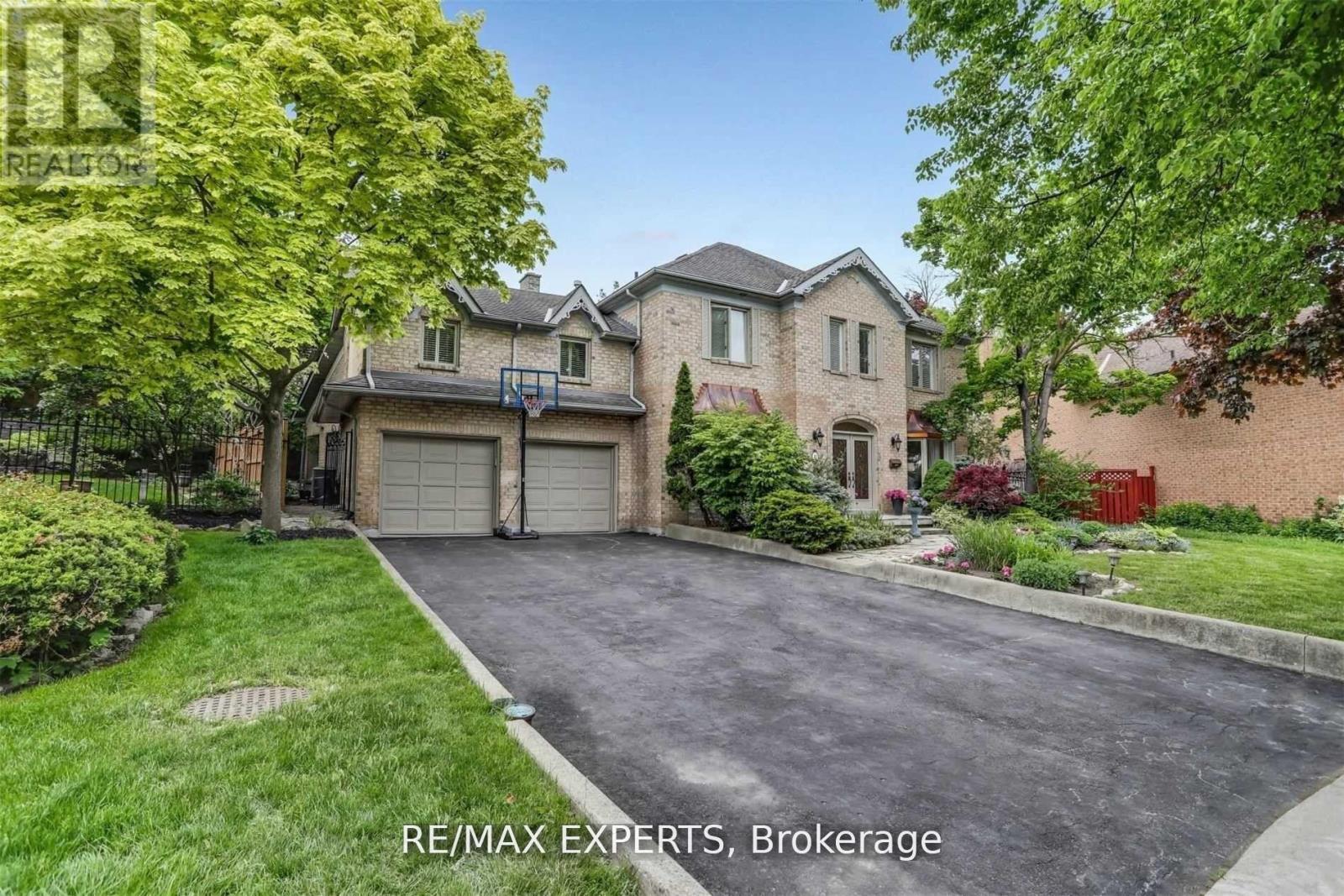 32 Rosebury Lane, Vaughan, Ontario  L4L 3Z2 - Photo 2 - N12137824