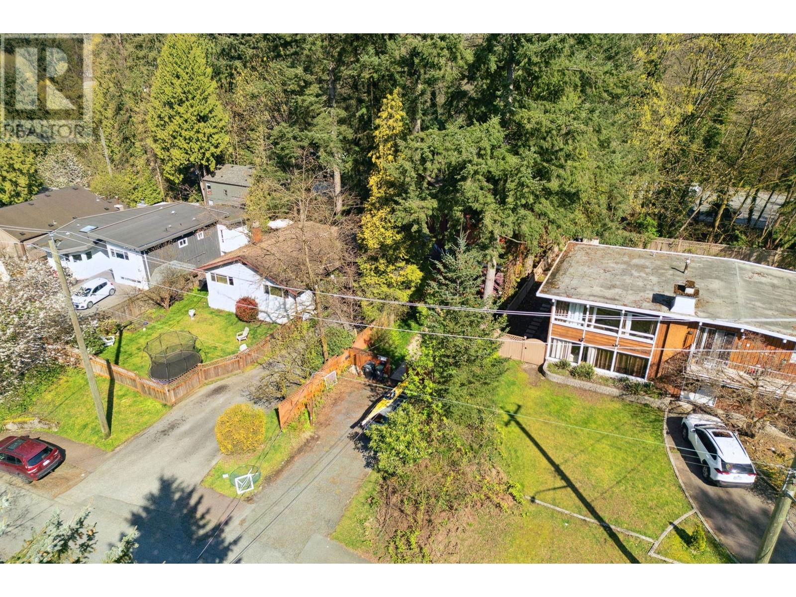 2240 Windridge Drive, North Vancouver, British Columbia  V7H 1B5 - Photo 27 - R2992498
