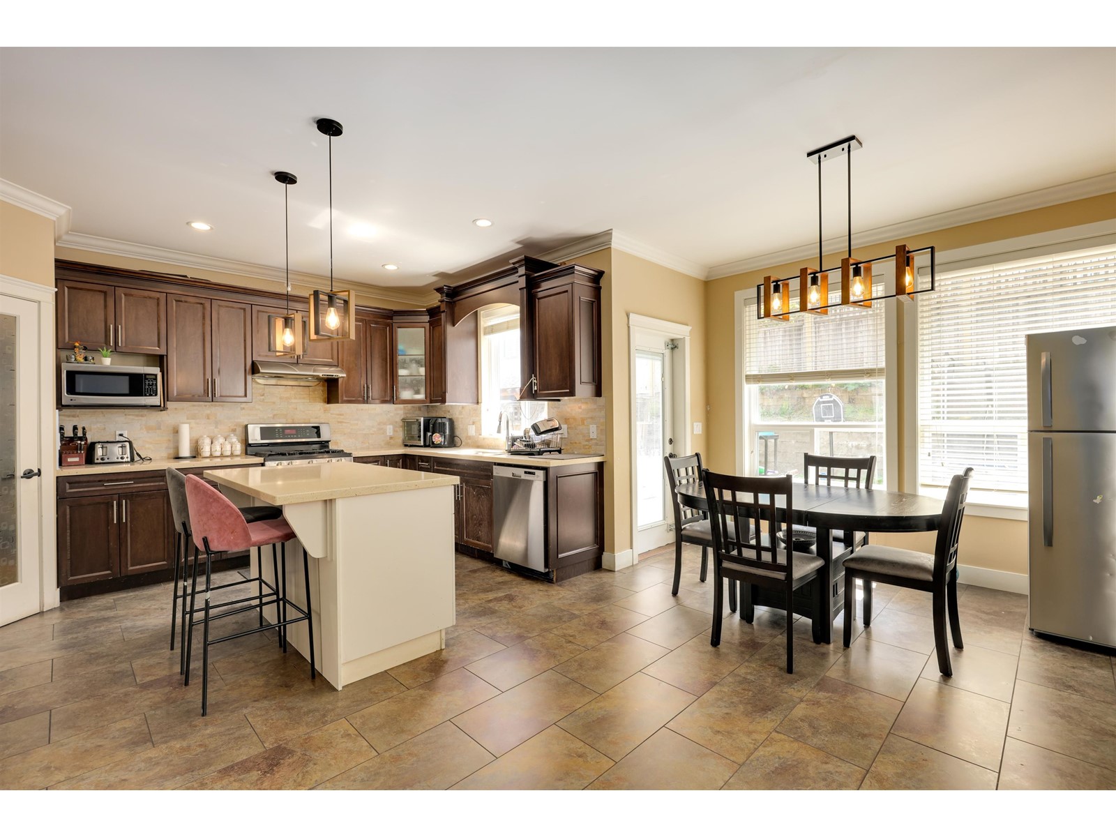 14756 62 Avenue, Surrey, British Columbia  V3S 2L1 - Photo 9 - R3000921