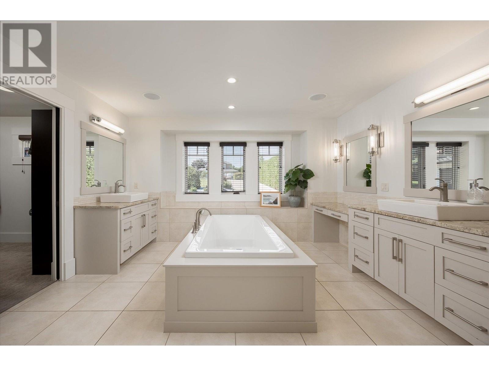 2523 Hillsborough Road, West Kelowna, British Columbia  V1Z 3E8 - Photo 18 - 10347077