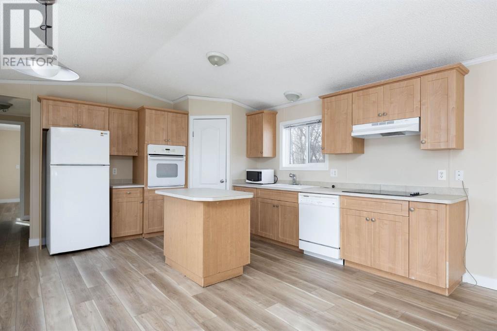137 Clausen Crescent, Fort Mcmurray, Alberta  T9K 2H8 - Photo 6 - A2201306
