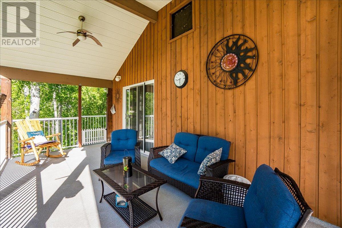 705 8th Avenue, Montrose, British Columbia  V0G 1P0 - Photo 29 - 10336413