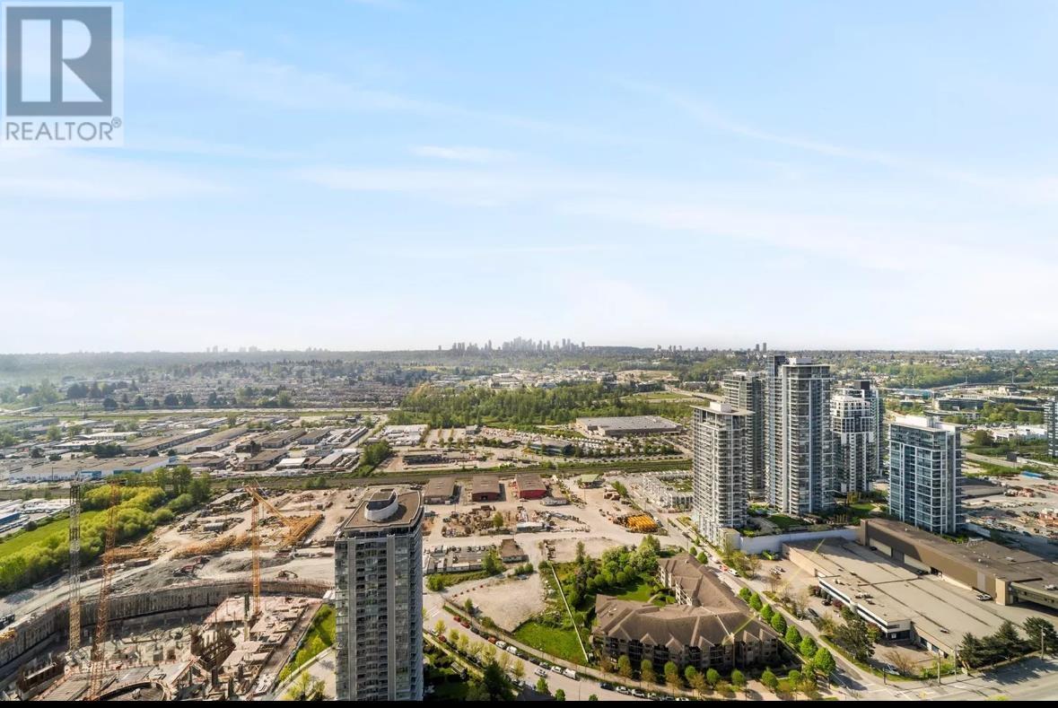 3807 4720 LOUGHEED HIGHWAY, Burnaby, British Columbia