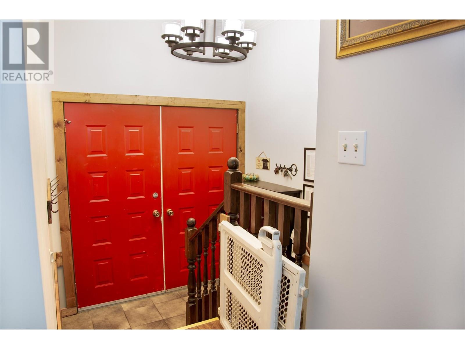 1518 Nichol Road, Revelstoke, British Columbia  V0E 2S1 - Photo 15 - 10342962