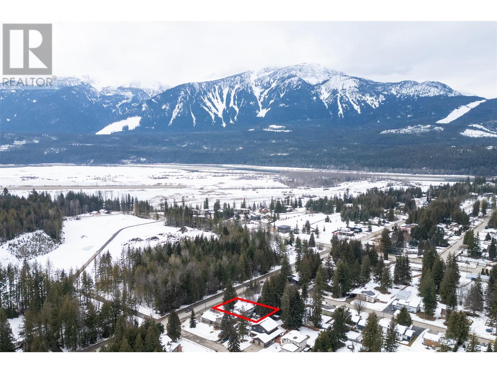 1518 Nichol Road, Revelstoke, British Columbia  V0E 2S1 - Photo 46 - 10342962