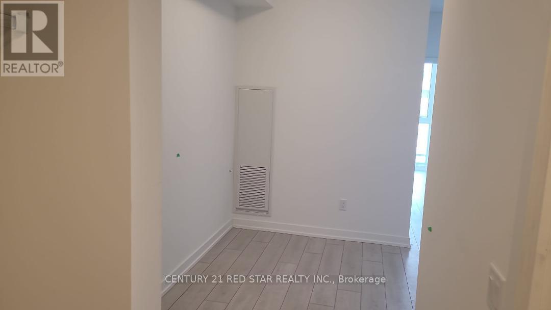 336 - 55 Duke Street W, Kitchener, Ontario  N2H 0C9 - Photo 4 - X12137815