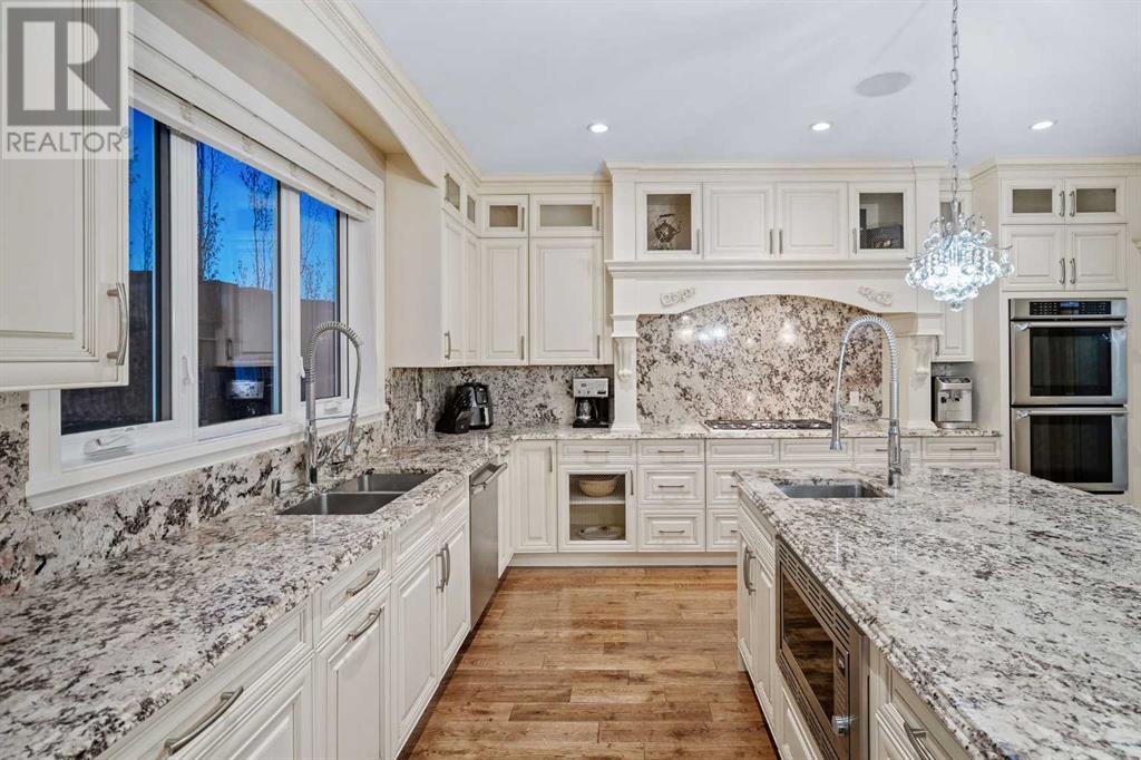 Property at 11 Westland Manor SW image 5