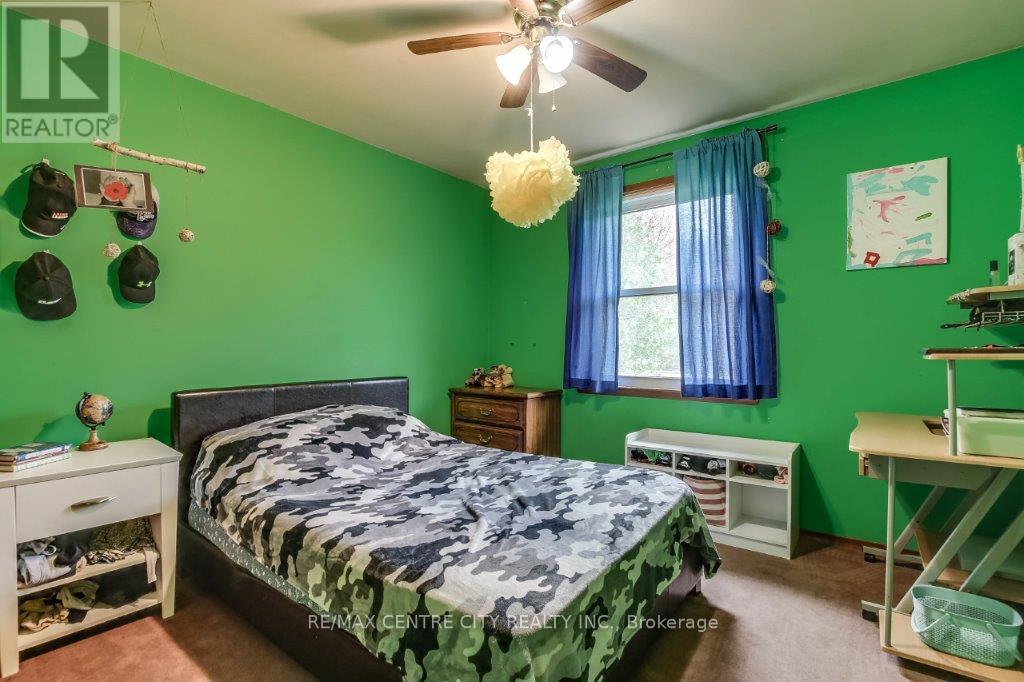 44287 Sparta Line, St. Thomas, Ontario  N5P 3S8 - Photo 12 - X12138099