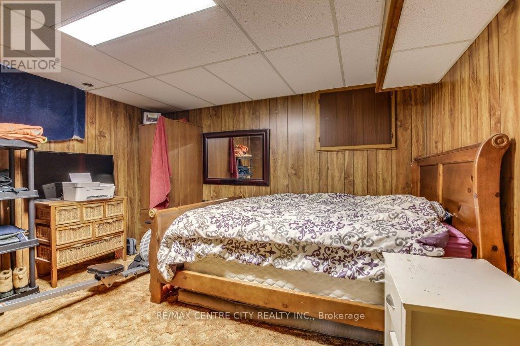 44287 Sparta Line, St. Thomas, Ontario  N5P 3S8 - Photo 16 - X12138099