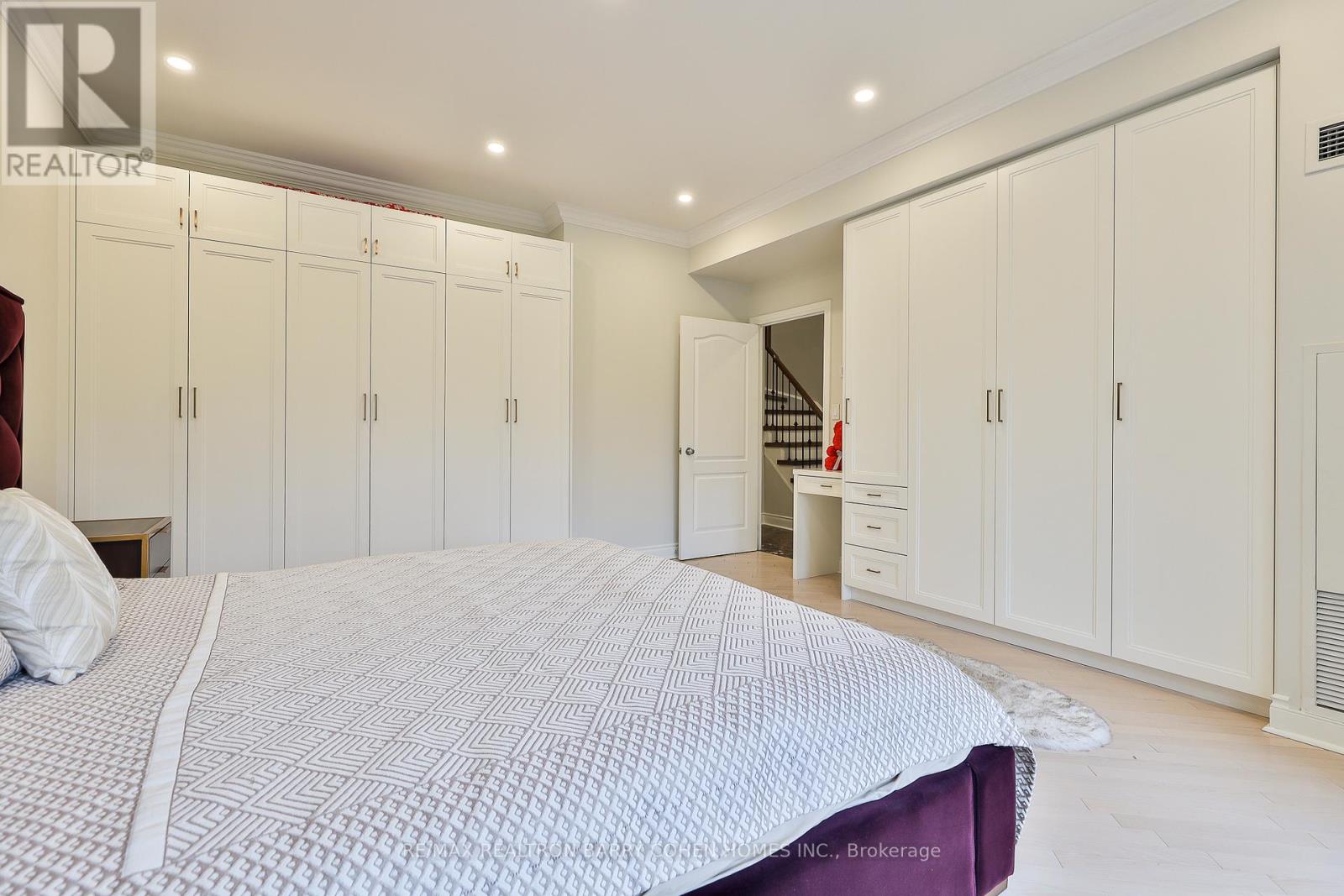 Property at TH 10 - 8 REAN DRIVE image 5