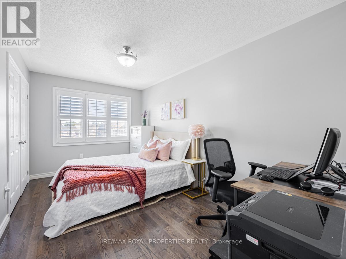 24 Bignell Crescent, Ajax, Ontario  L1Z 0P6 - Photo 18 - E12131121