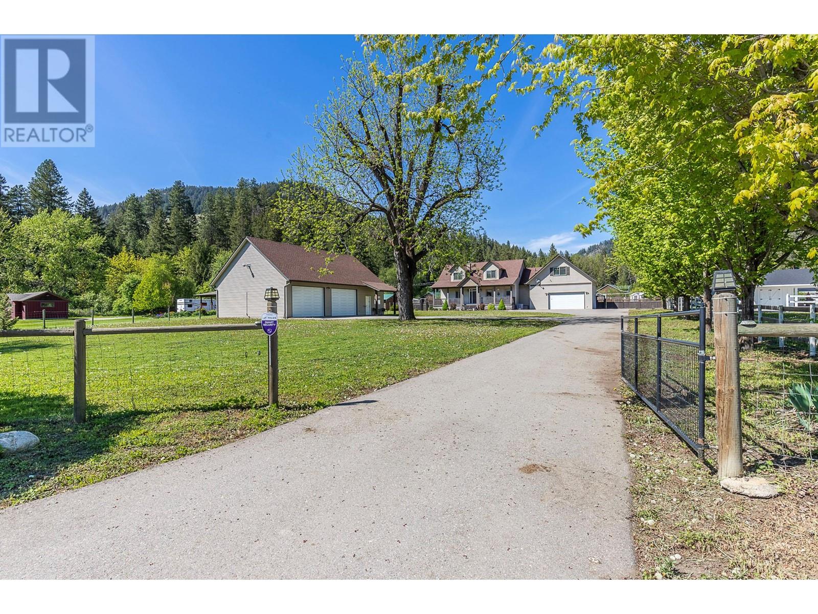 5575 Highway 6 Highway, coldstream, British Columbia