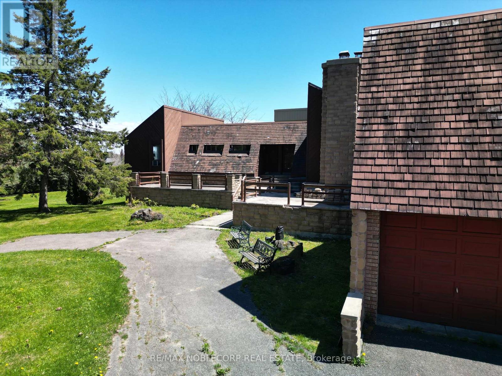 Property at 7 SCOTT CRESCENT image 1