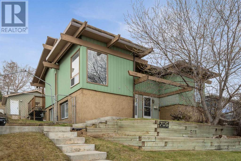 Property at 705 Tavender Road NW image 1