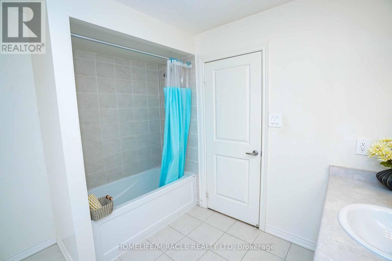 35 Sail Road, Brampton, Ontario  L7A 4W7 - Photo 32 - W12114260