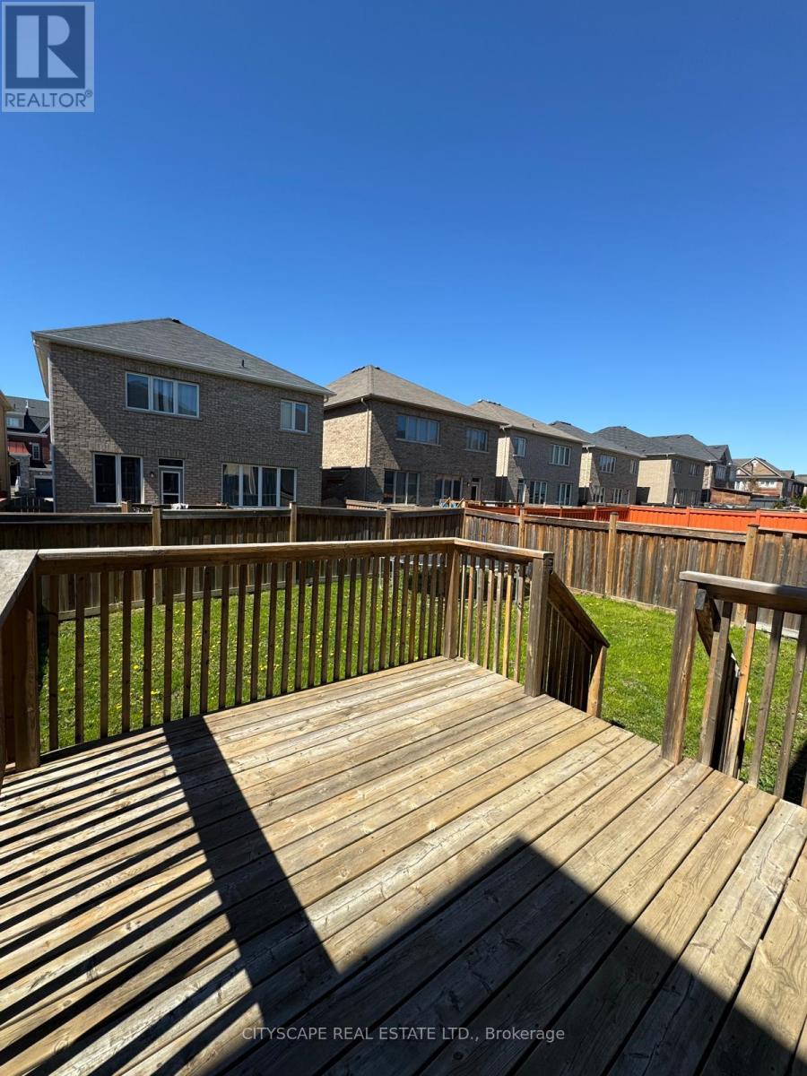 30 Newhouse Boulevard, Caledon, Ontario  L7C 4A1 - Photo 28 - W12136981