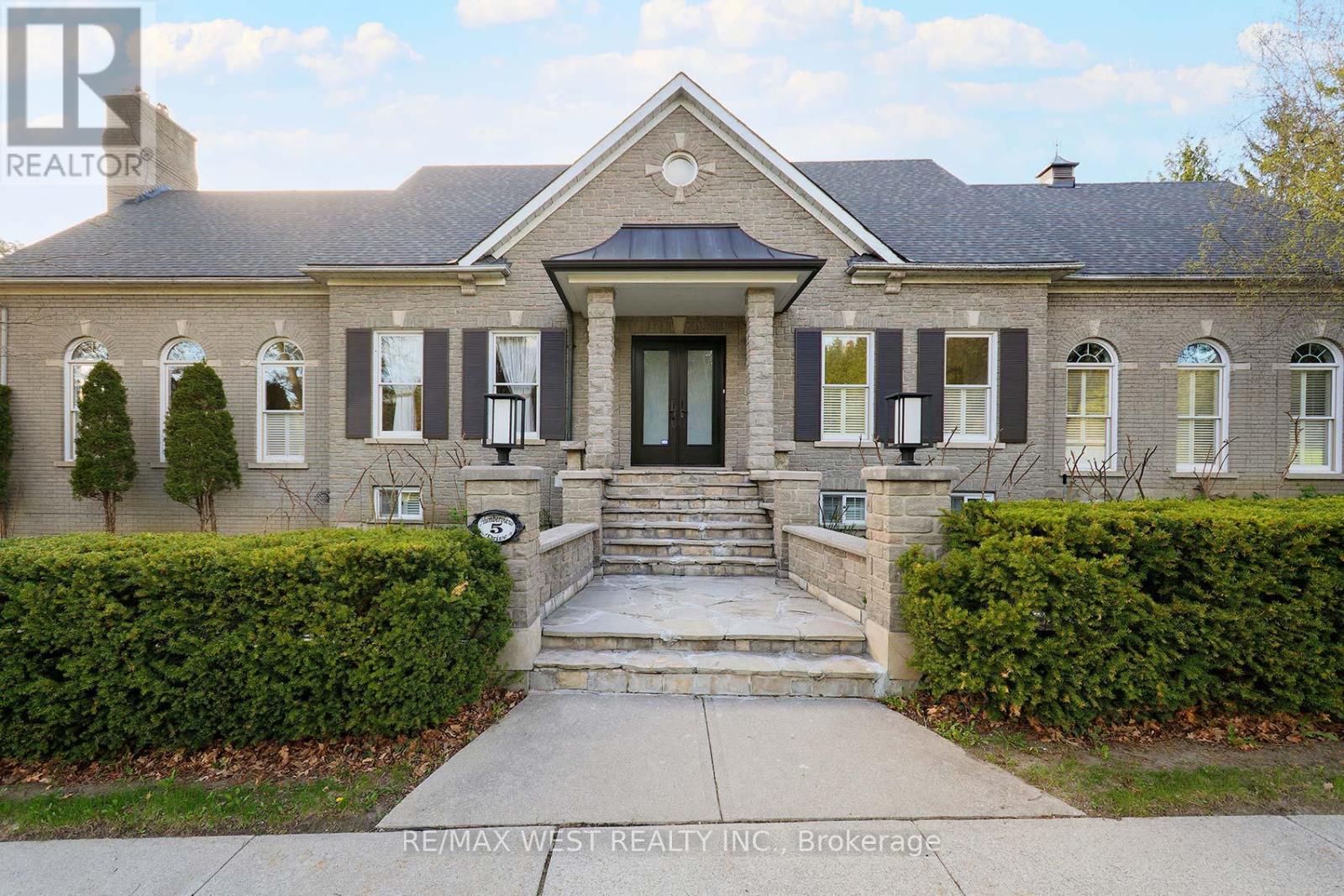 Property at 5 HUMBERVIEW DRIVE image 3